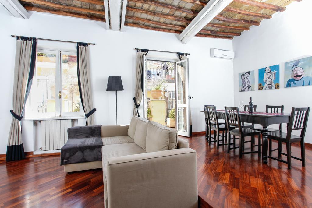 Pantheon Square Family Apartment Roma Esterno foto